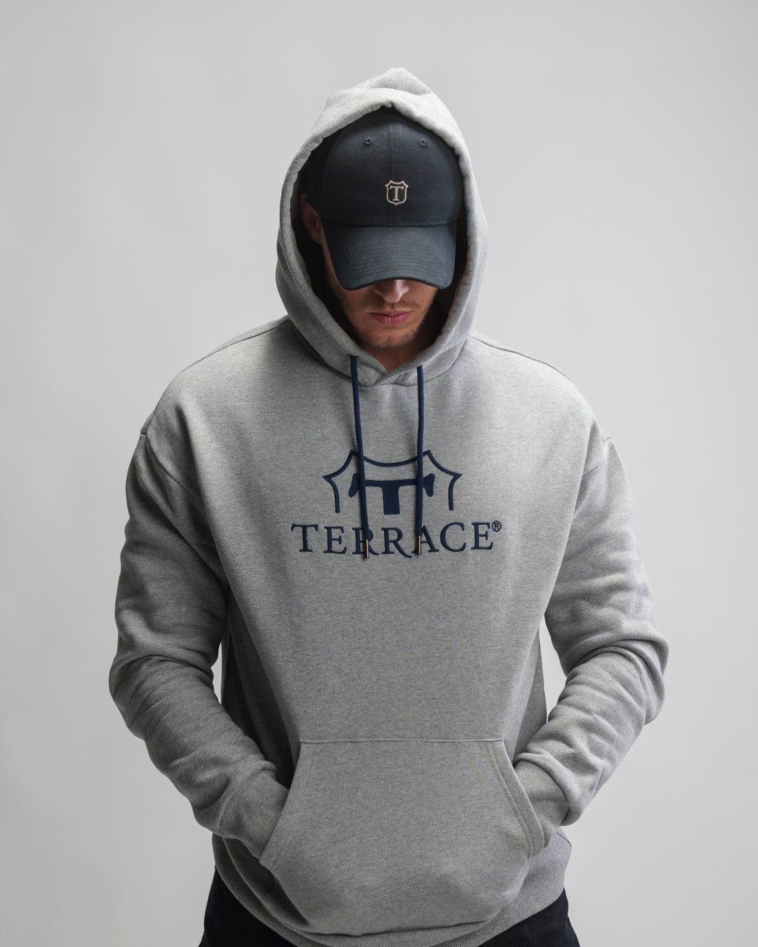 Rixa Sweat Hoodie Grey Melange Model Front