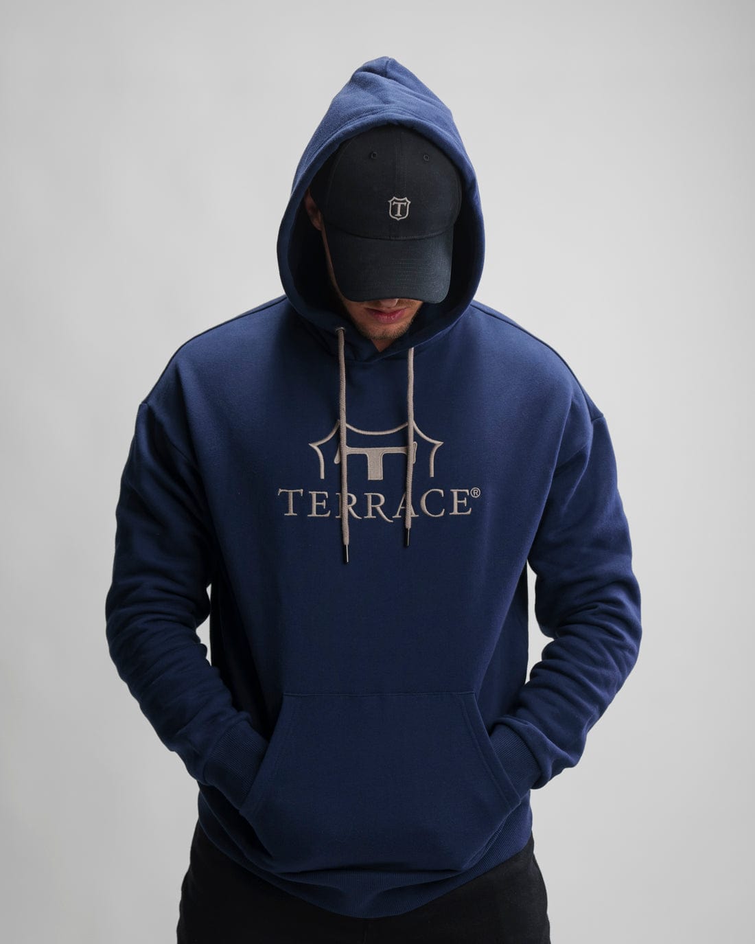 Rixa Sweat Hoodie Evening Blue Front Model